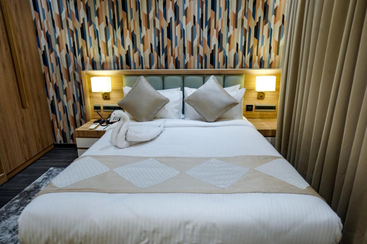 Hotel M2 Square By Monday Premium 4*