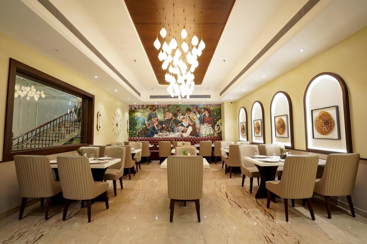 M2 Square By Monday Premium Hotel