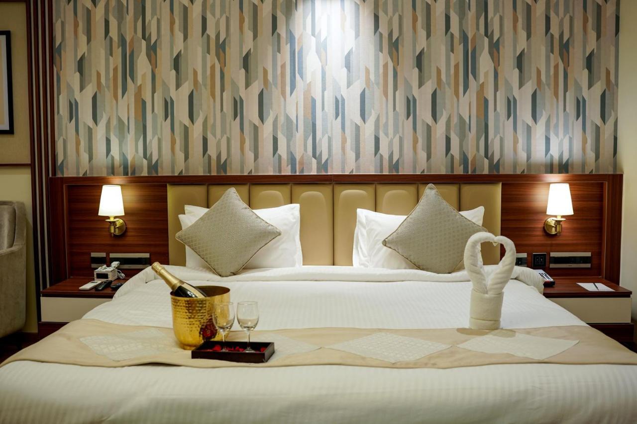 M2 Square By Monday Premium Hotel Nagpur