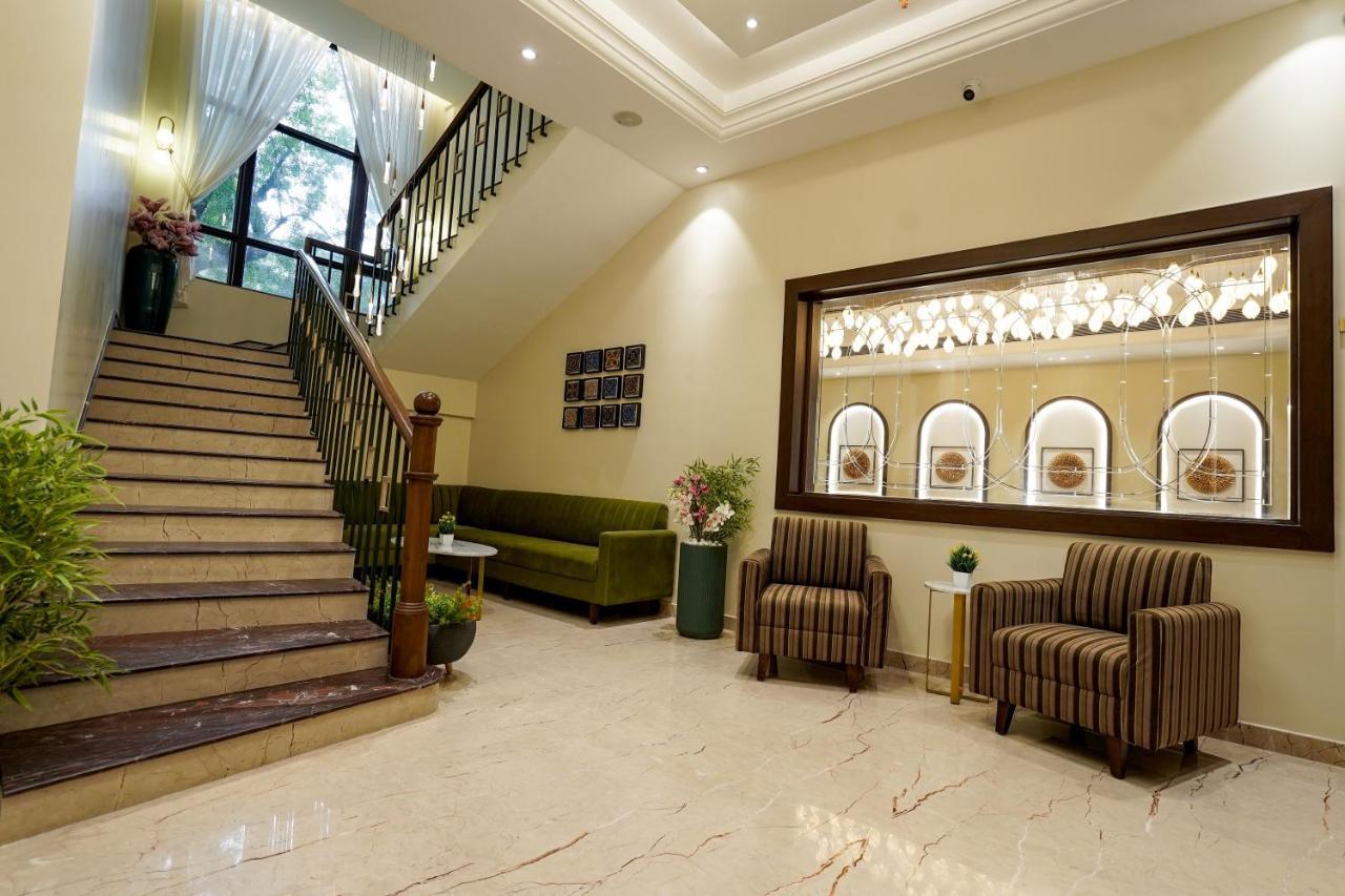 Hotel M2 Square By Monday Premium