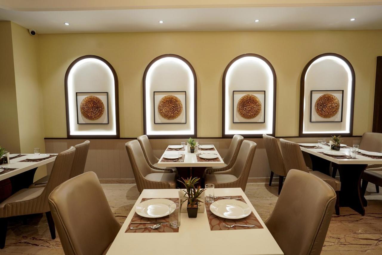 M2 Square By Monday Premium Hotel 4*