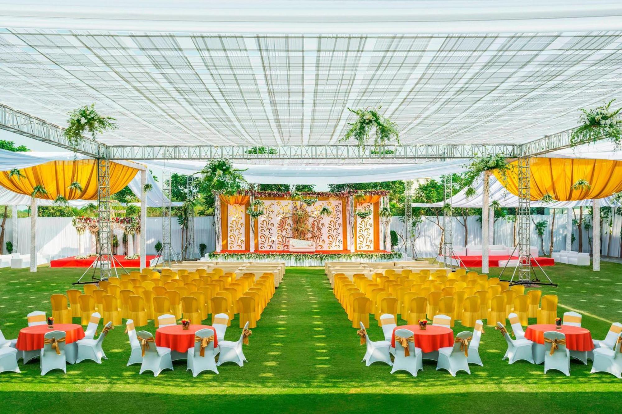 Le Meridien Hotel