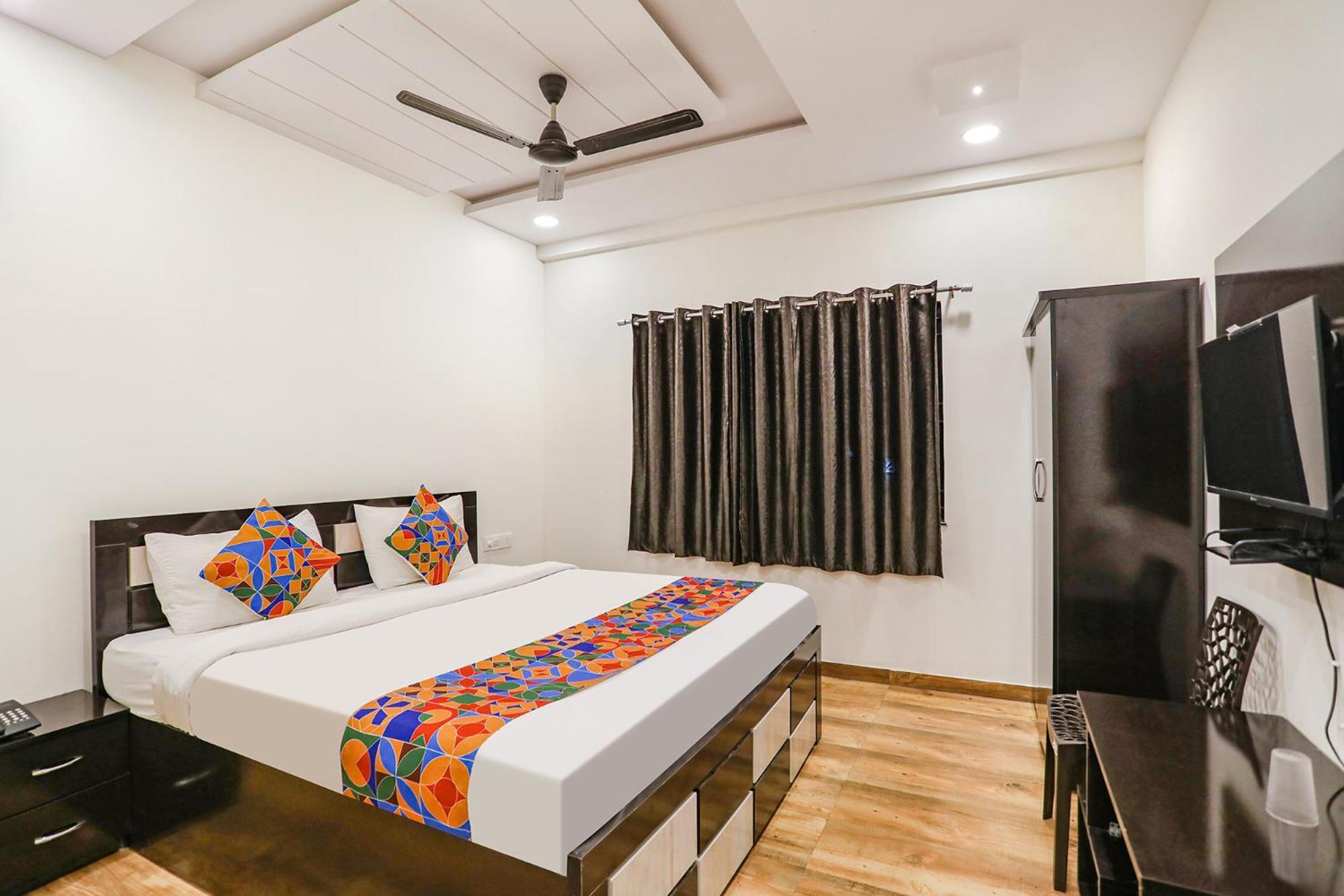 Hotel Fabhotel Royal - Beltarodi Nagpur