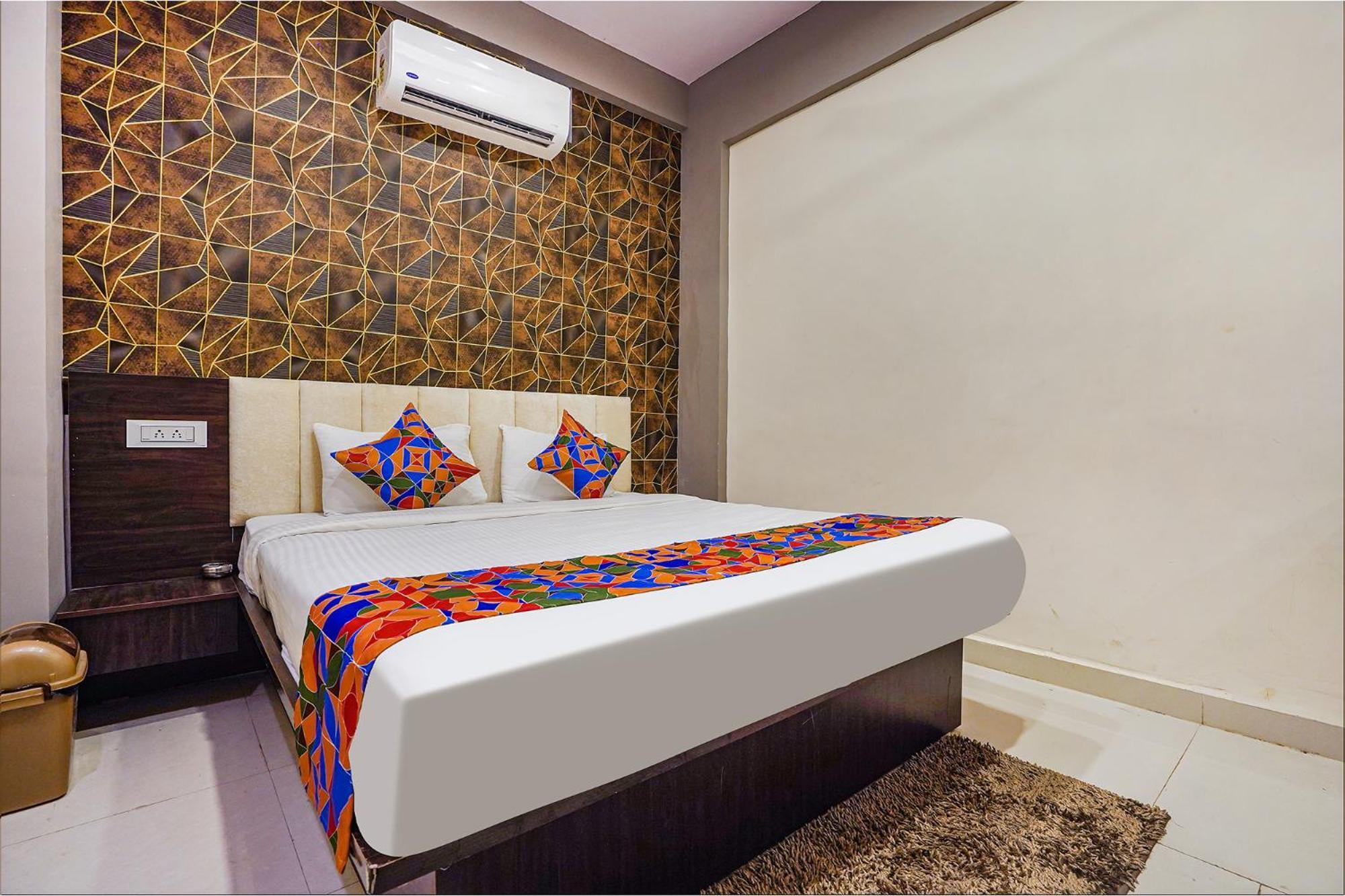 Fabhotel Olive