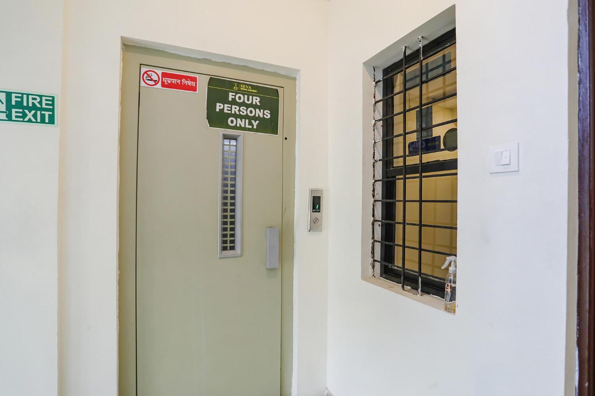 Hotel Fabhotel Seva Service 3*