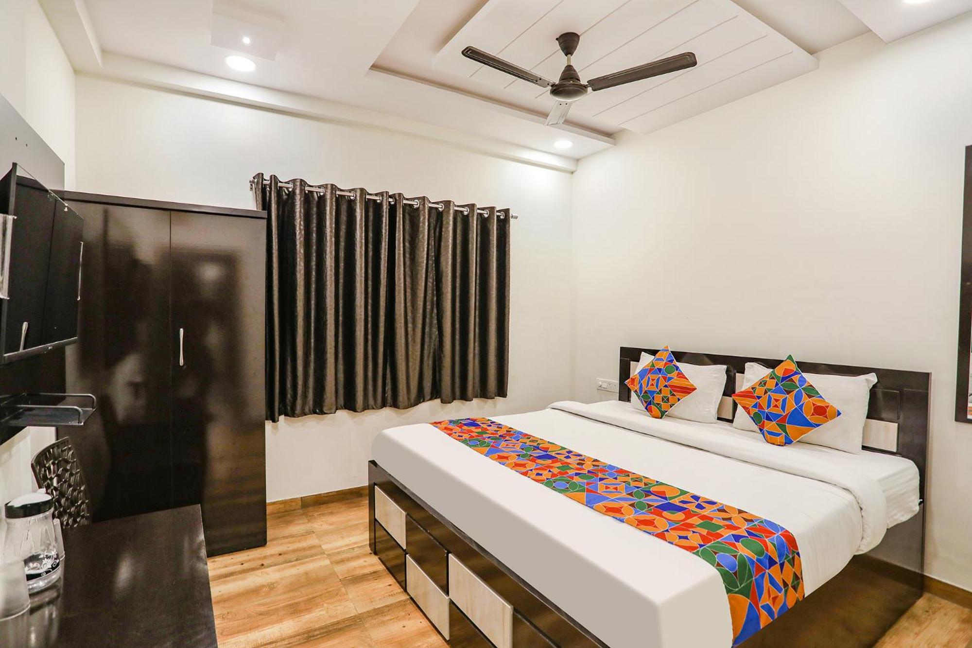Fabhotel Royal - Beltarodi Hotel