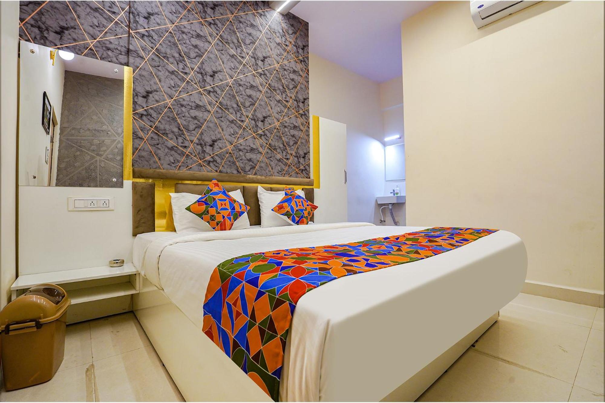 Fabhotel Olive 3*