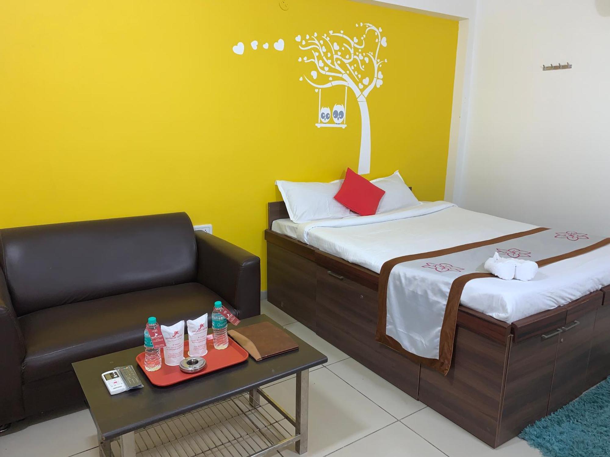 Hotel Fabexpress Jk Lions