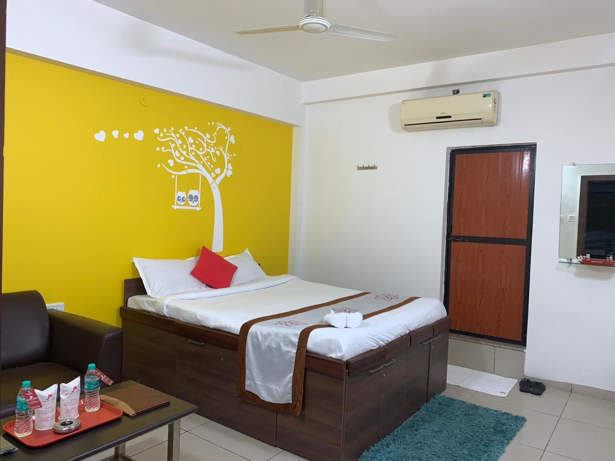 Hotel Fabexpress Jk Lions 3*