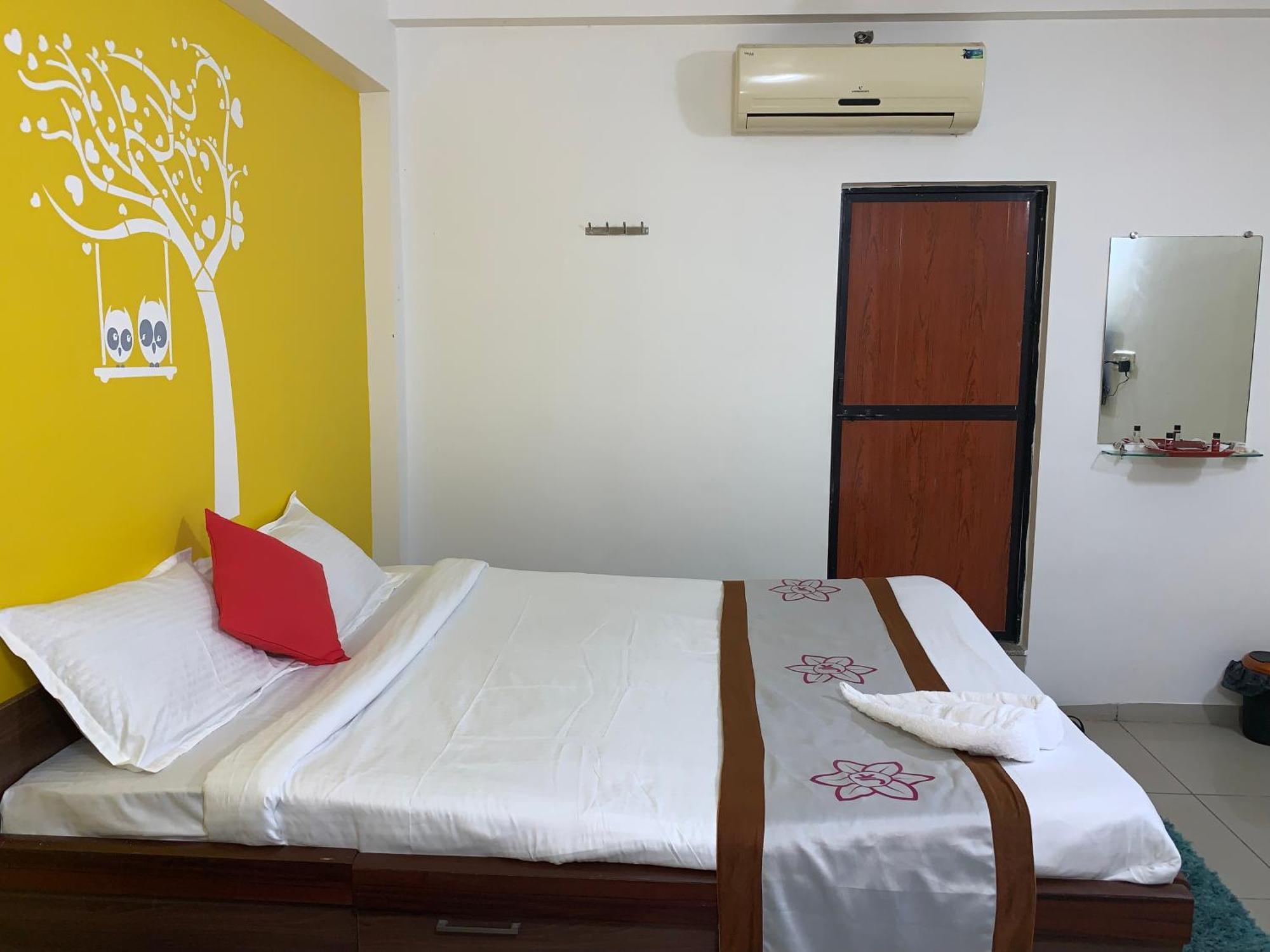 Hotel Fabexpress Jk Lions