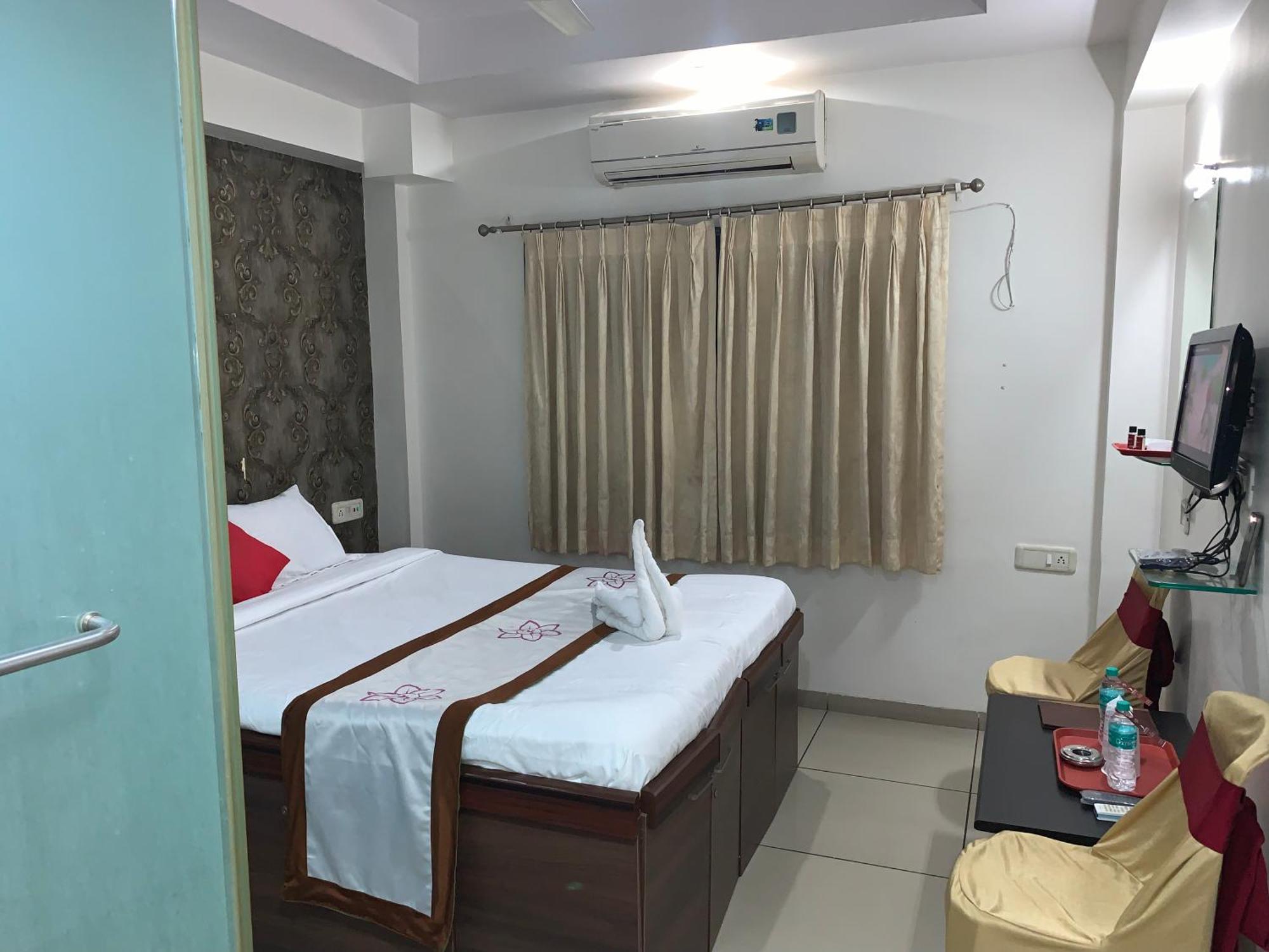 Fabexpress Jk Lions Hotel Nagpur