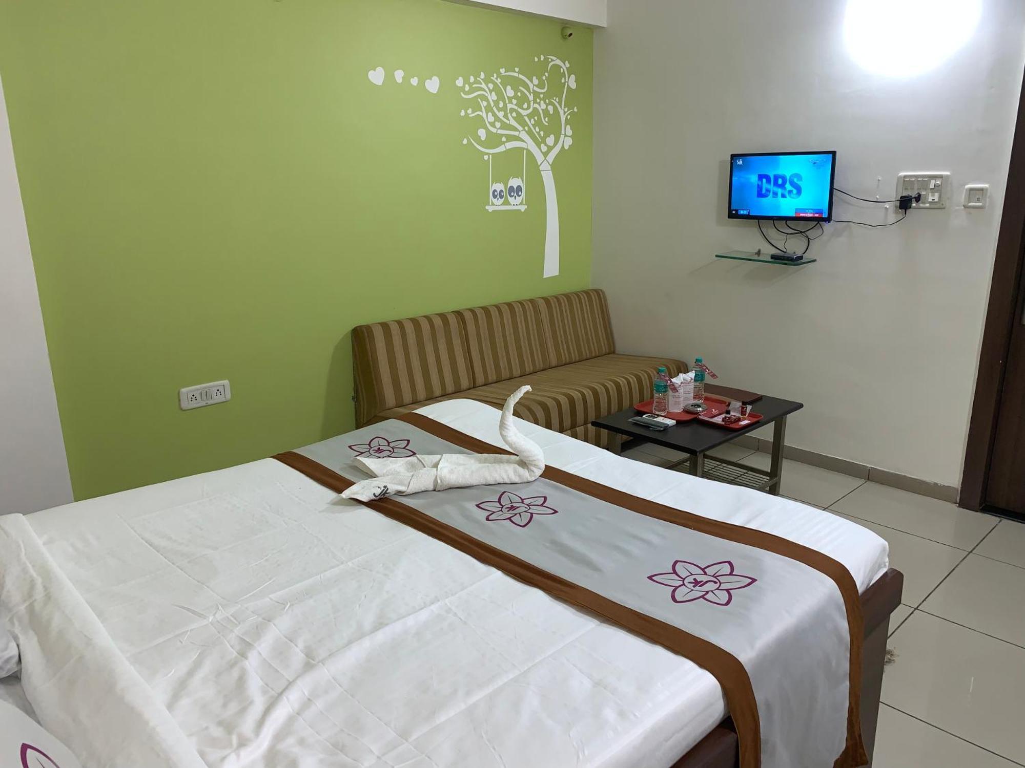 Hotel Fabexpress Jk Lions Nagpur