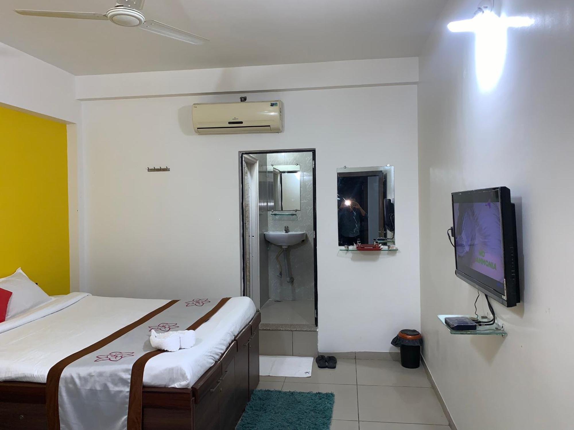 Hotel Fabexpress Jk Lions 3*