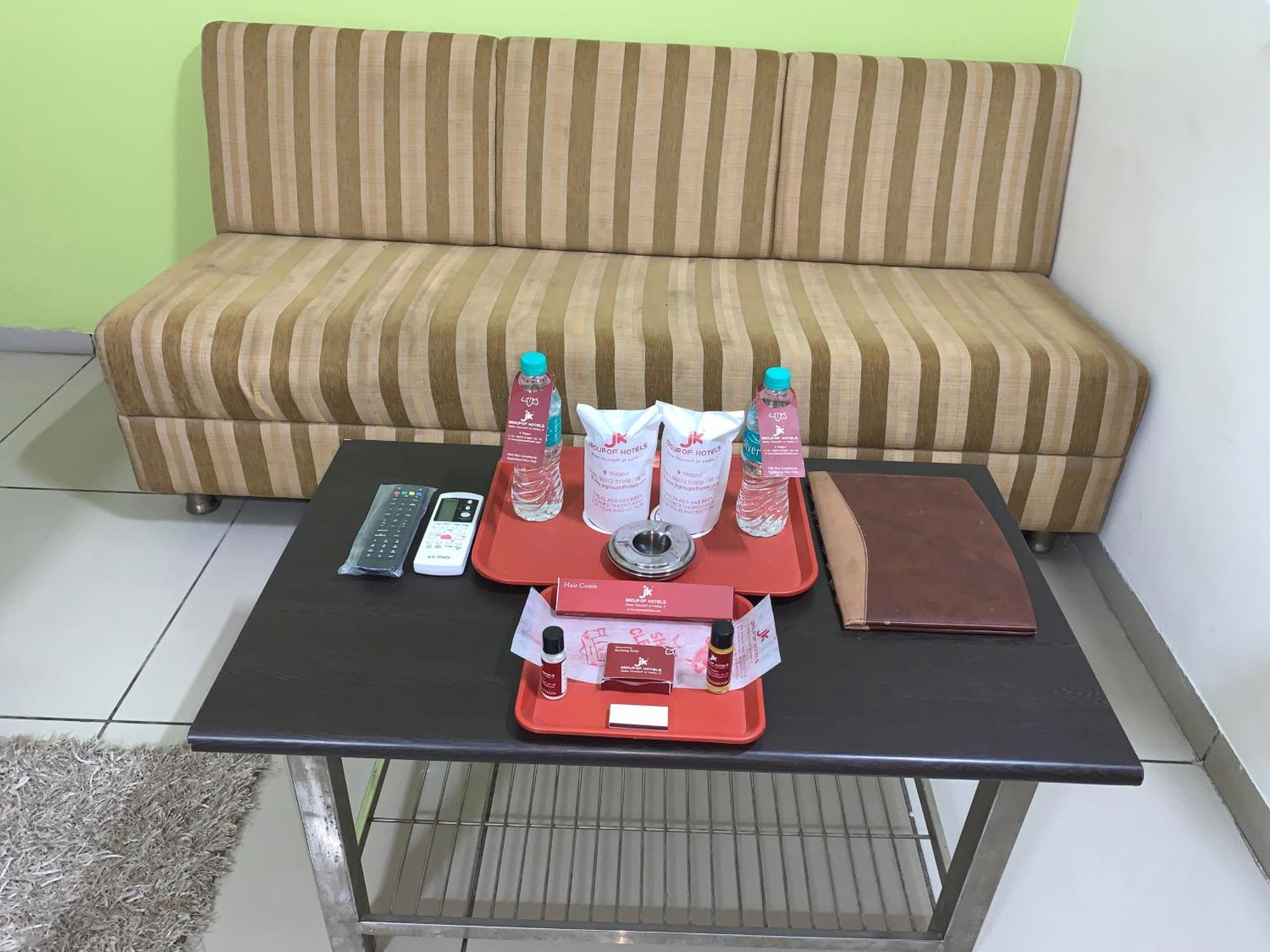 Hotel Fabexpress Jk Lions Nagpur