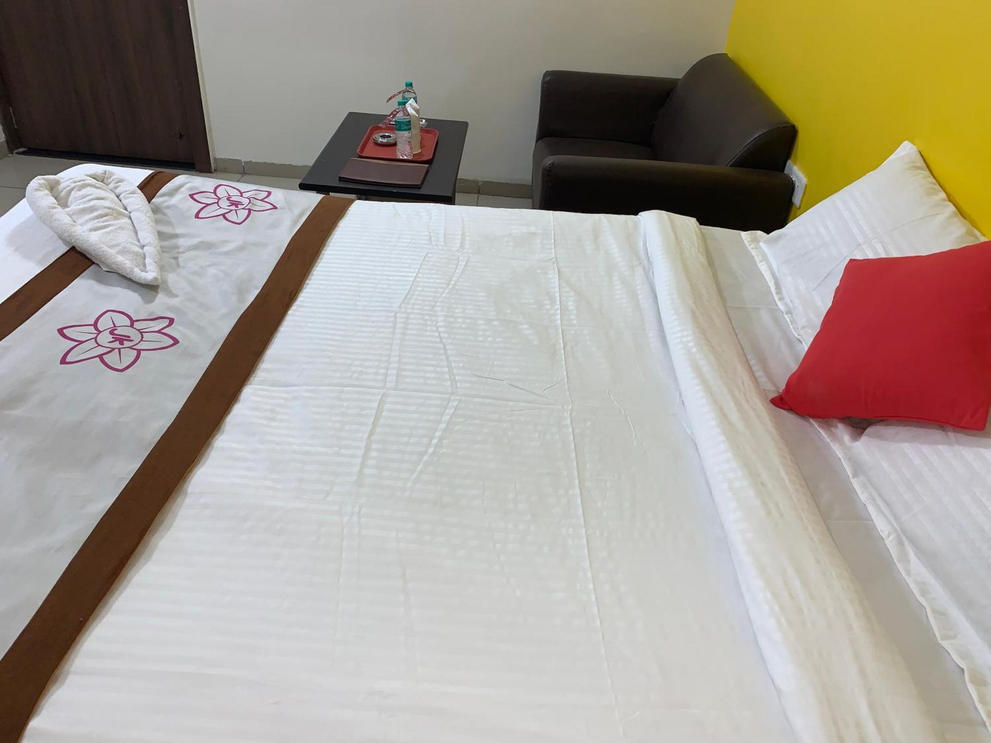 Hotel Fabexpress Jk Lions Nagpur