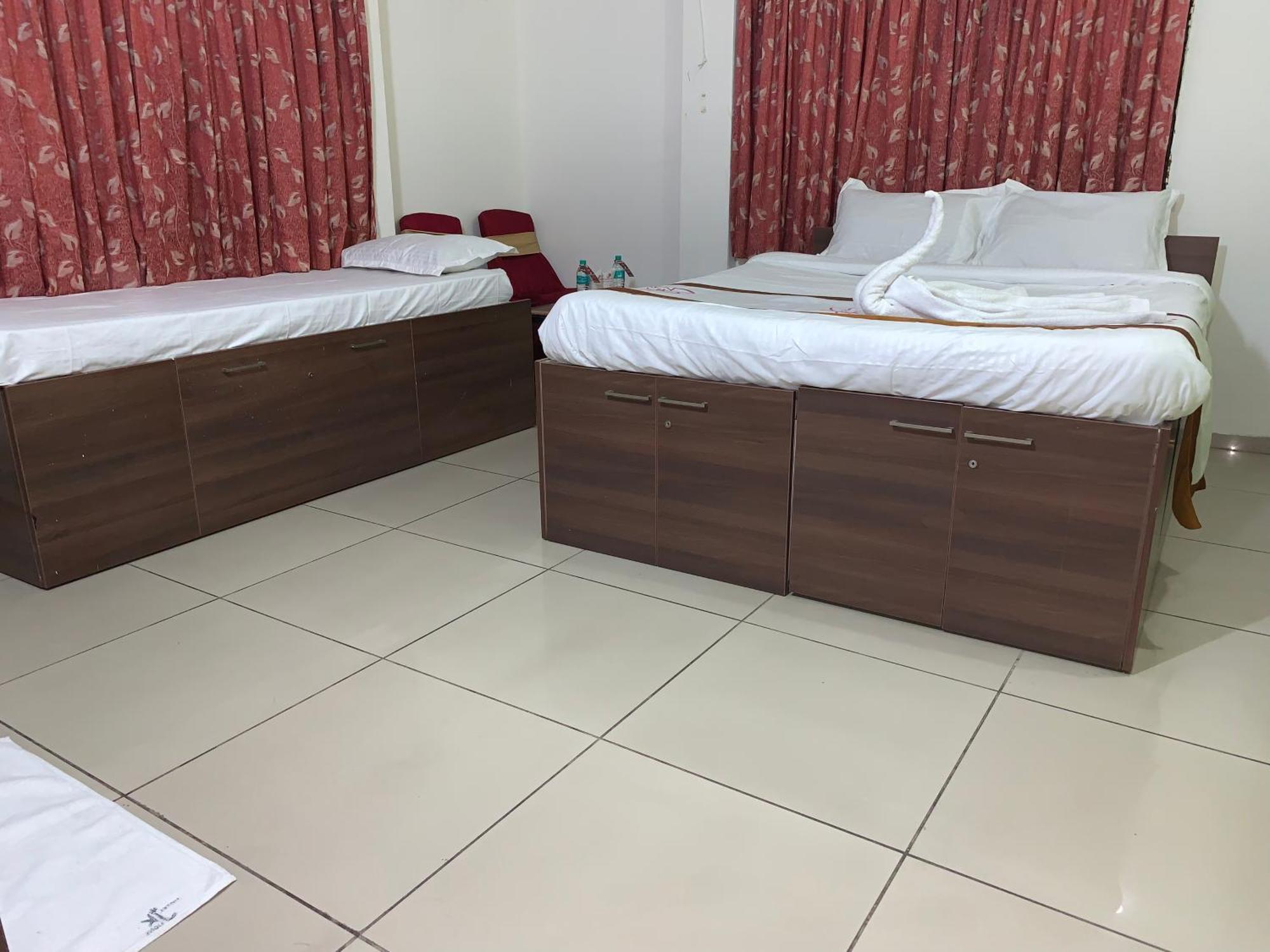 Hotel Fabexpress Jk Lions Nagpur
