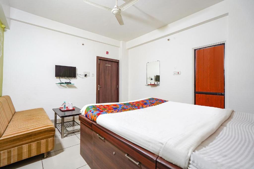 Fabexpress Jk Lions Hotel 3*