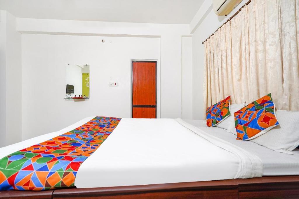 Fabexpress Jk Lions Hotel