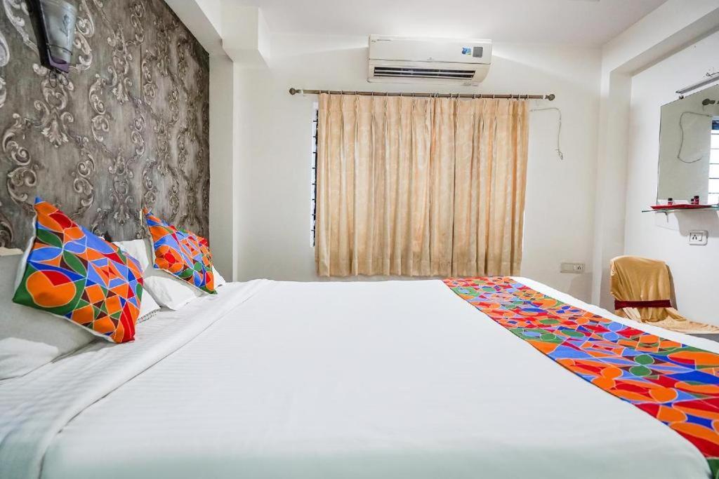 Hotel Fabexpress Jk Lions