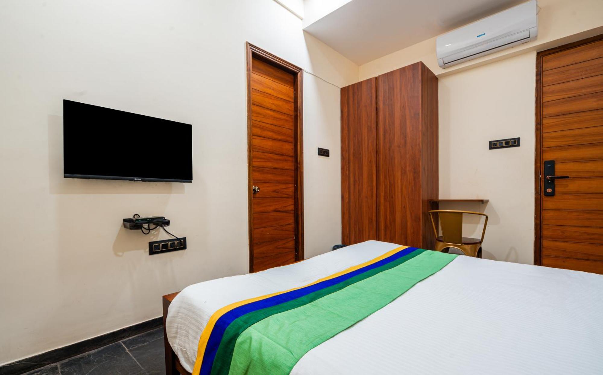 Treebo Premium The Memoir, Ramdaspeth Hotel Nagpur