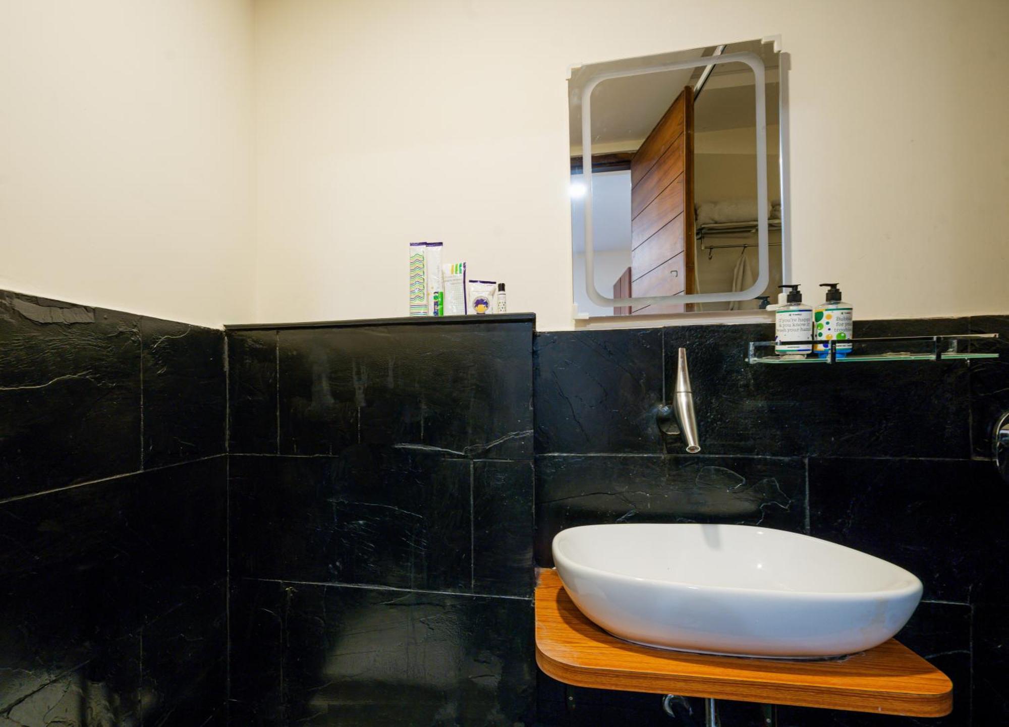 Treebo Premium The Memoir, Ramdaspeth Hotel