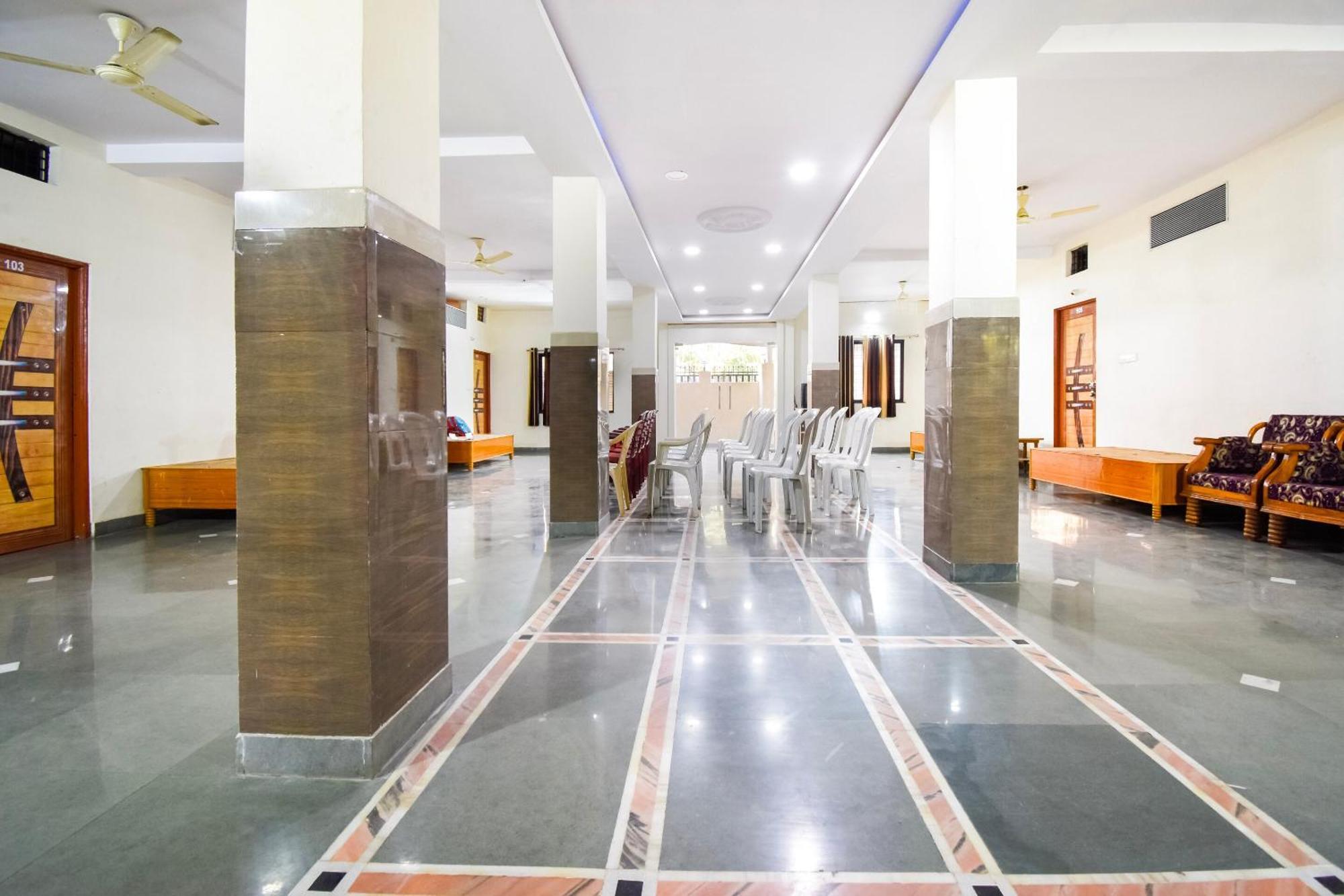 Hotel Oyo Pathak