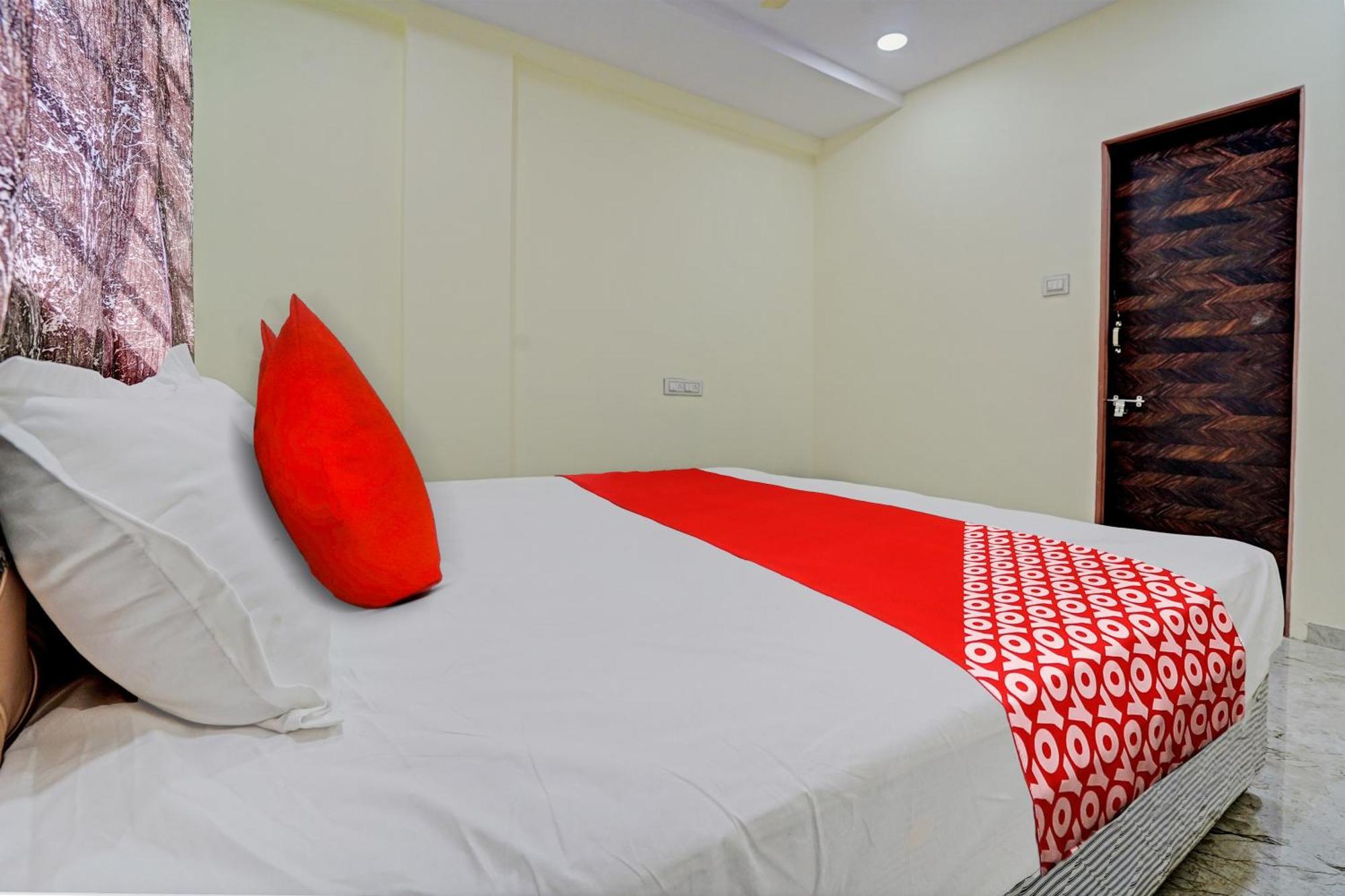 O Bluebird Service Hotel 4*