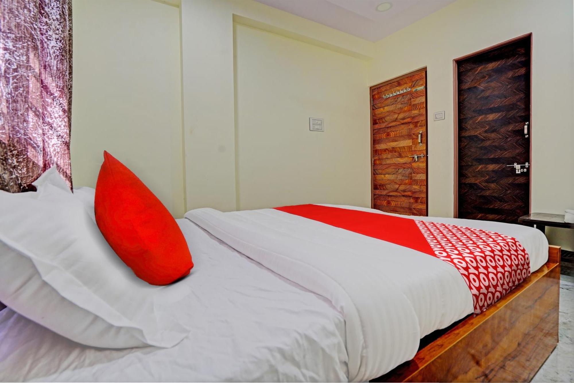 Hotel O Bluebird Service 4*