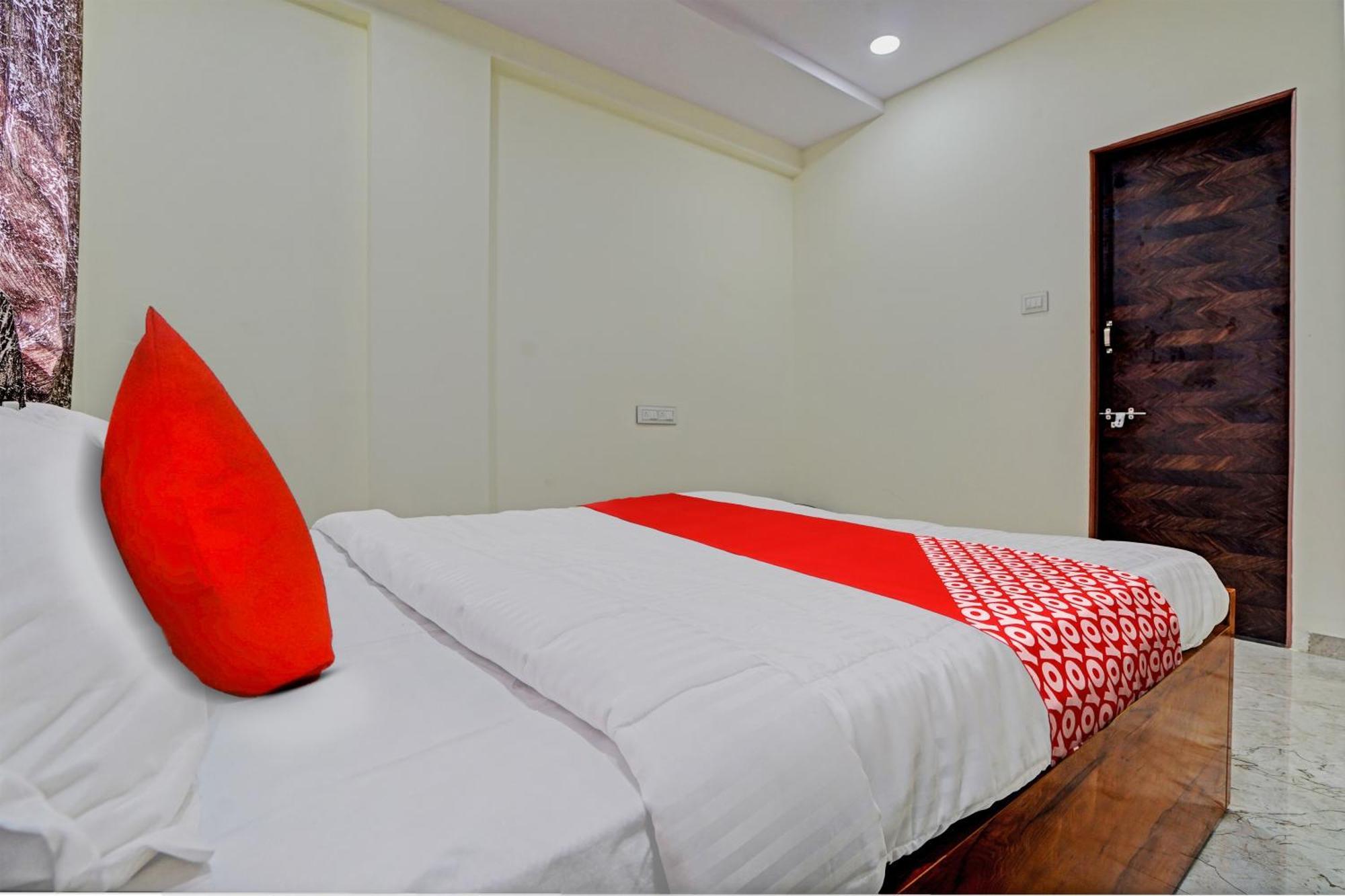 Hotel O Bluebird Service Nagpur