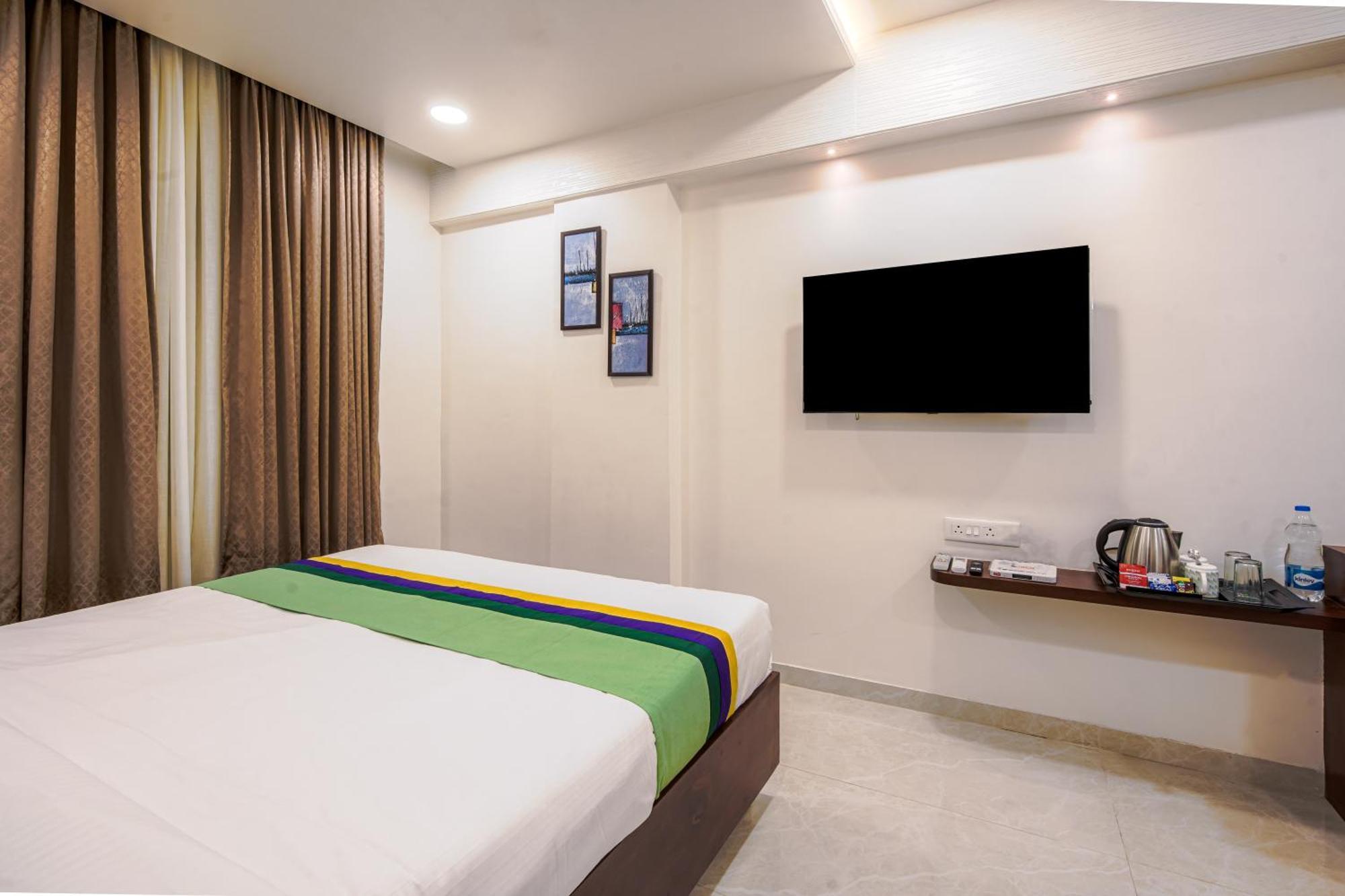 Treebo A1 Residency, Hingna T Point 3*