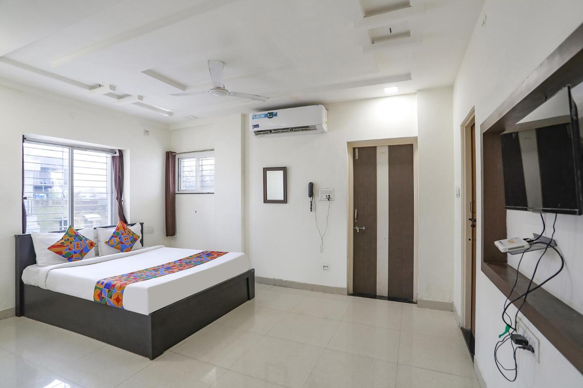 Fabhotel Hrg Destiny 3*