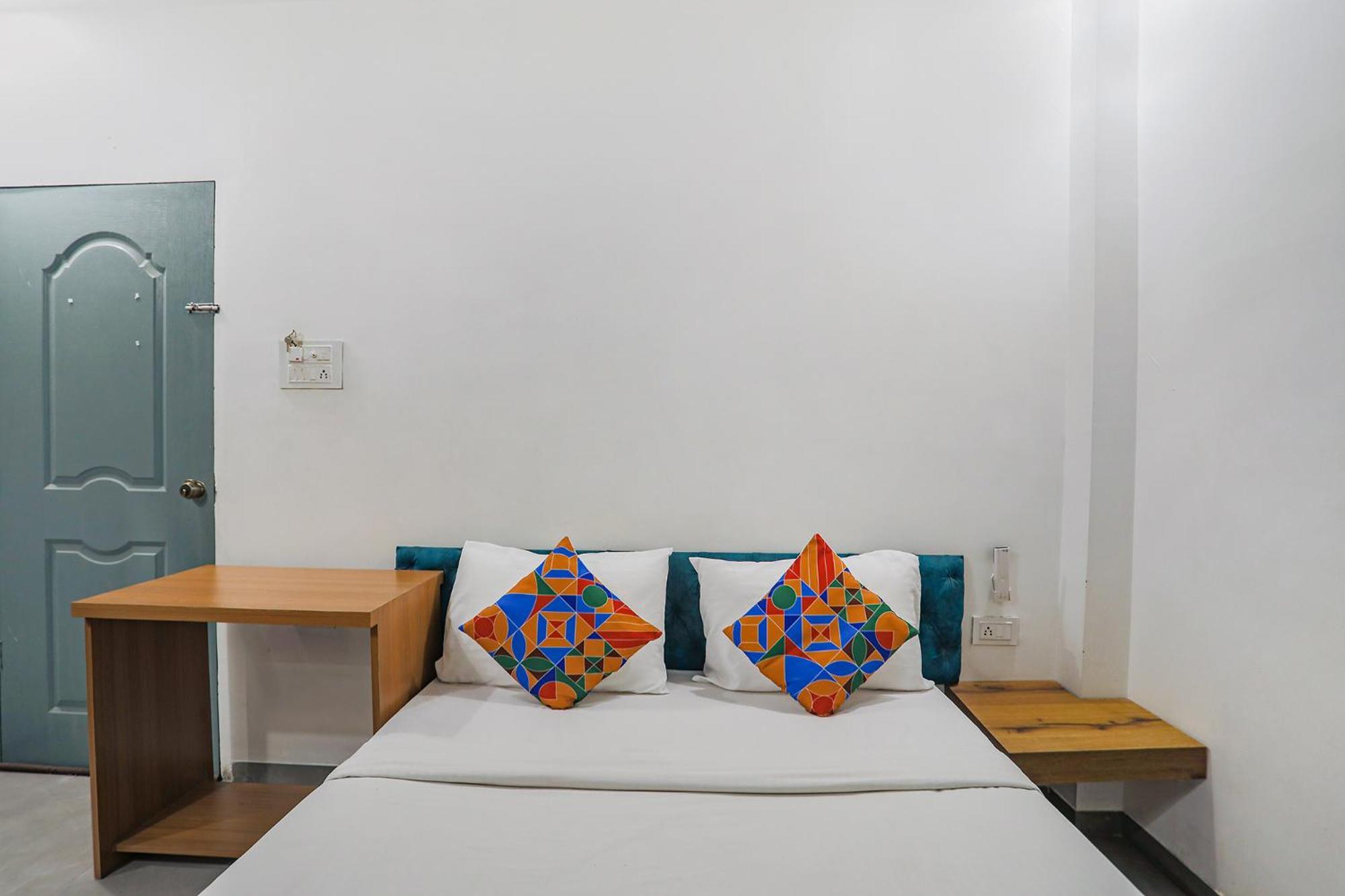 Fabexpress Pramila Prakash Hotel 3*