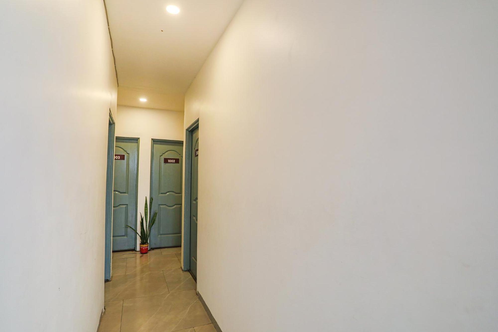 Fabexpress Pramila Prakash Hotel