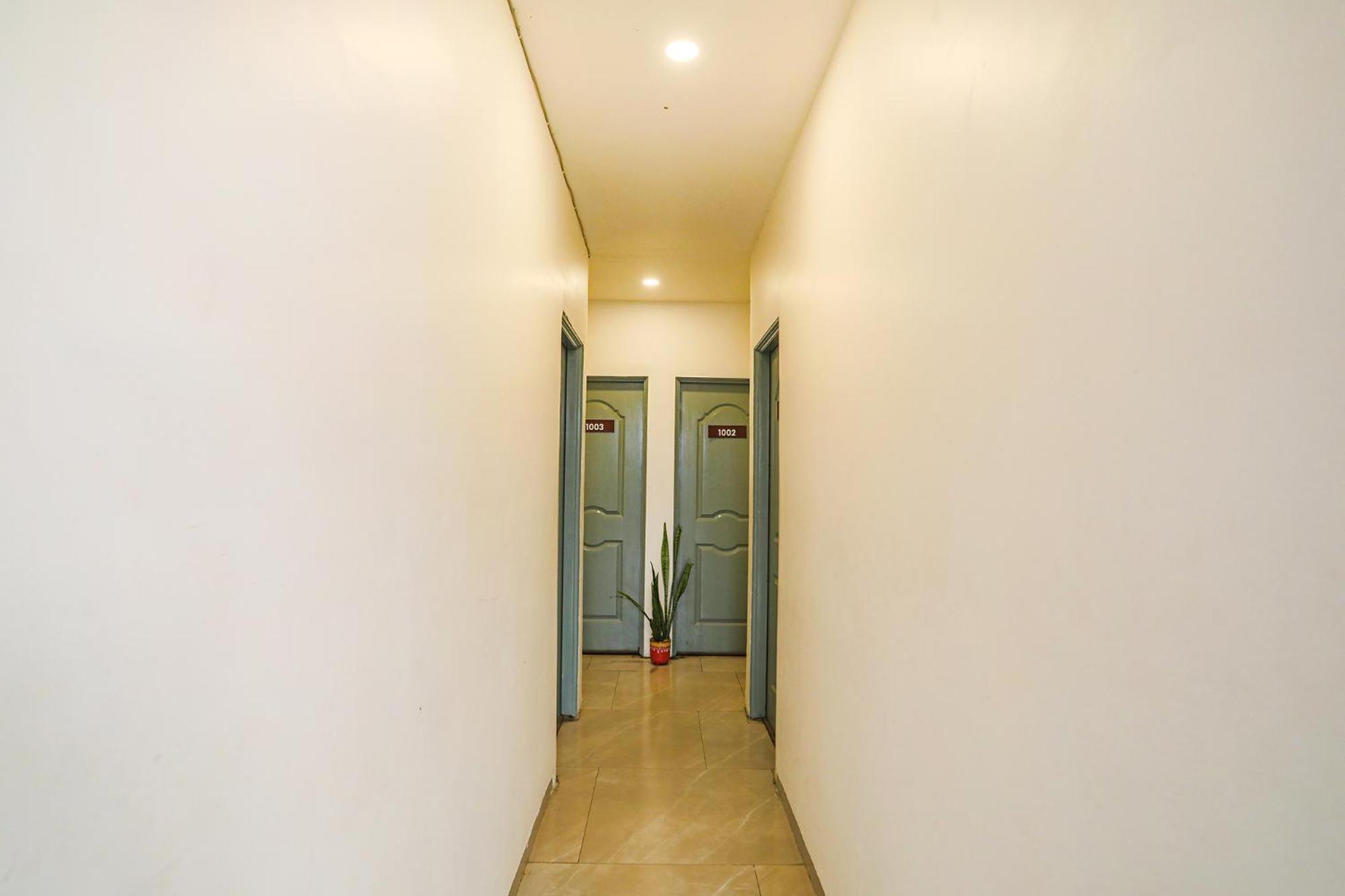 Fabexpress Pramila Prakash Hotel 3*