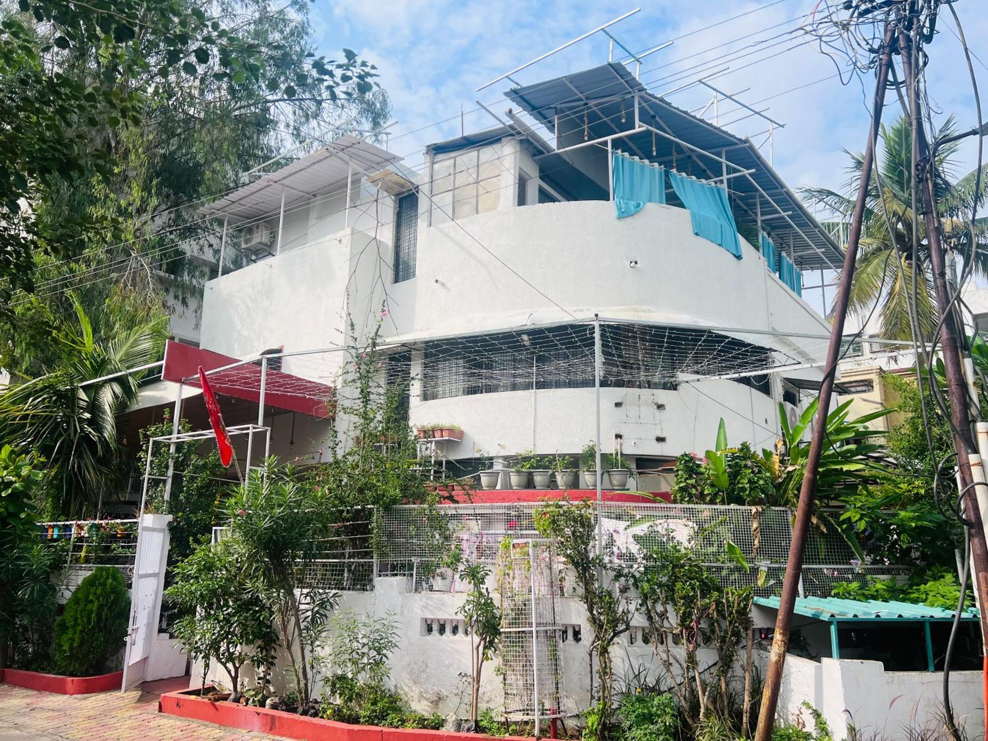 Twin Guest house *