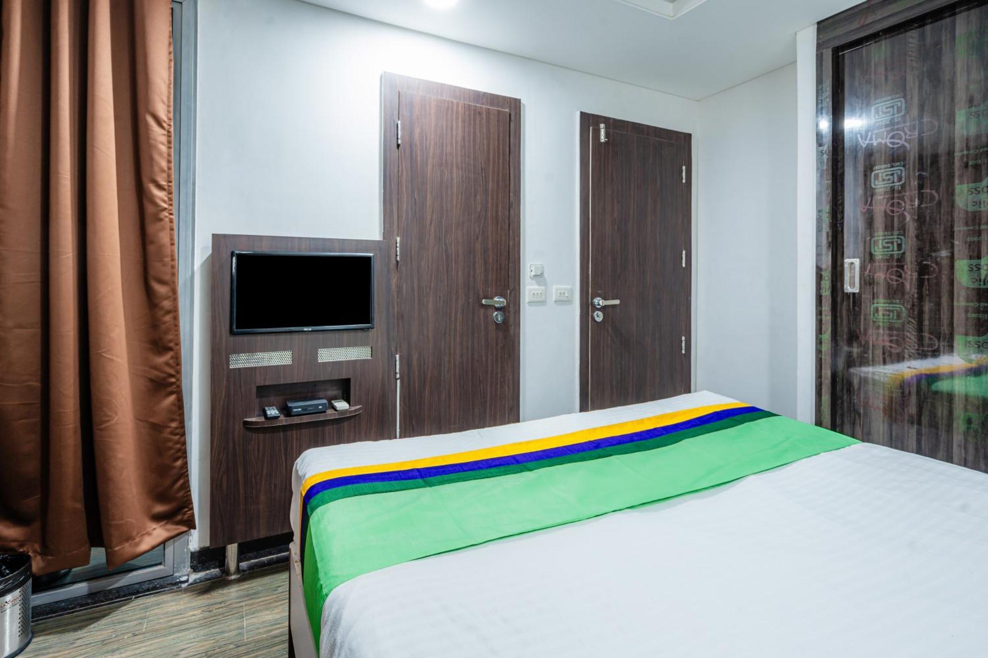 Hotel Treebo Silver