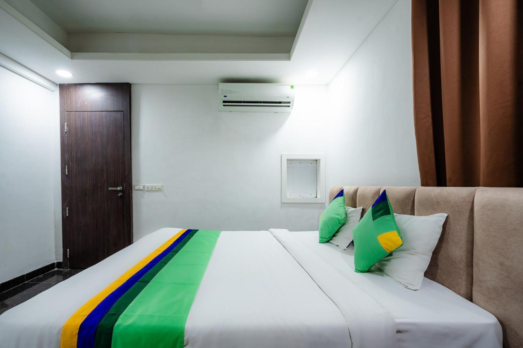 Treebo Silver Hotel