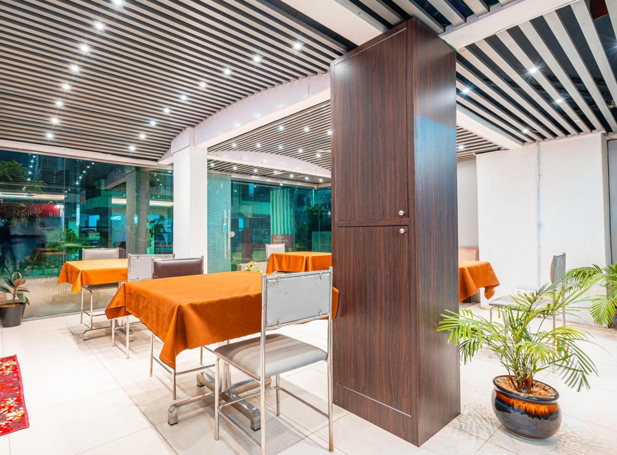 Treebo Silver Hotel 3*