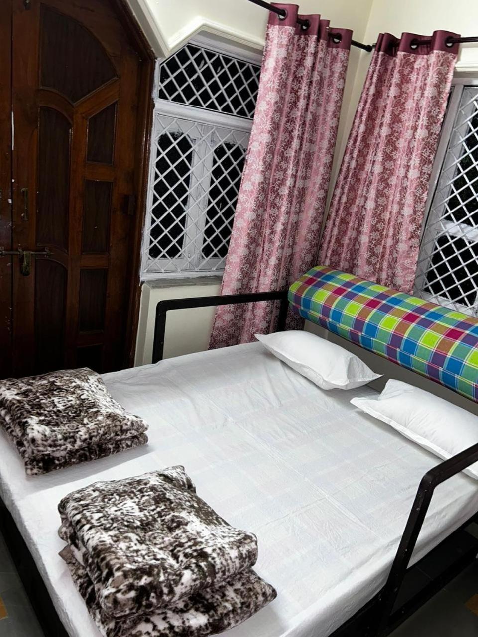 Chandrajyoti 2 Garden Facing. Villa *