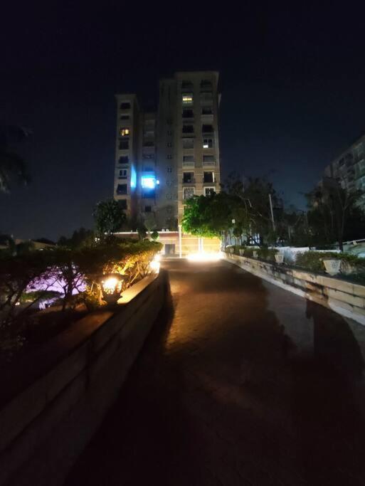 Apartment 3bhk Very Big Luxurious In Center *