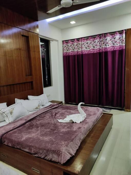 3bhk Very Big Luxurious In Center Apartment *
