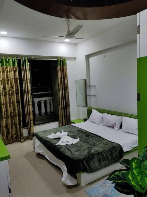 Apartment 3bhk Very Big Luxurious In Center