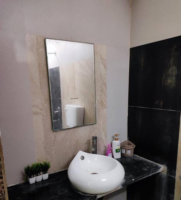 Apartment 3bhk Very Big Luxurious In Center