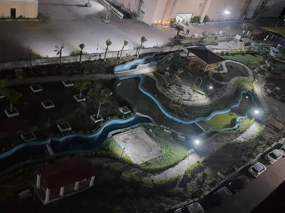 Apartment 3bhk Very Big Luxurious In Center *