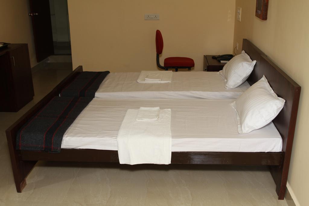 Aditya Hotel 3*