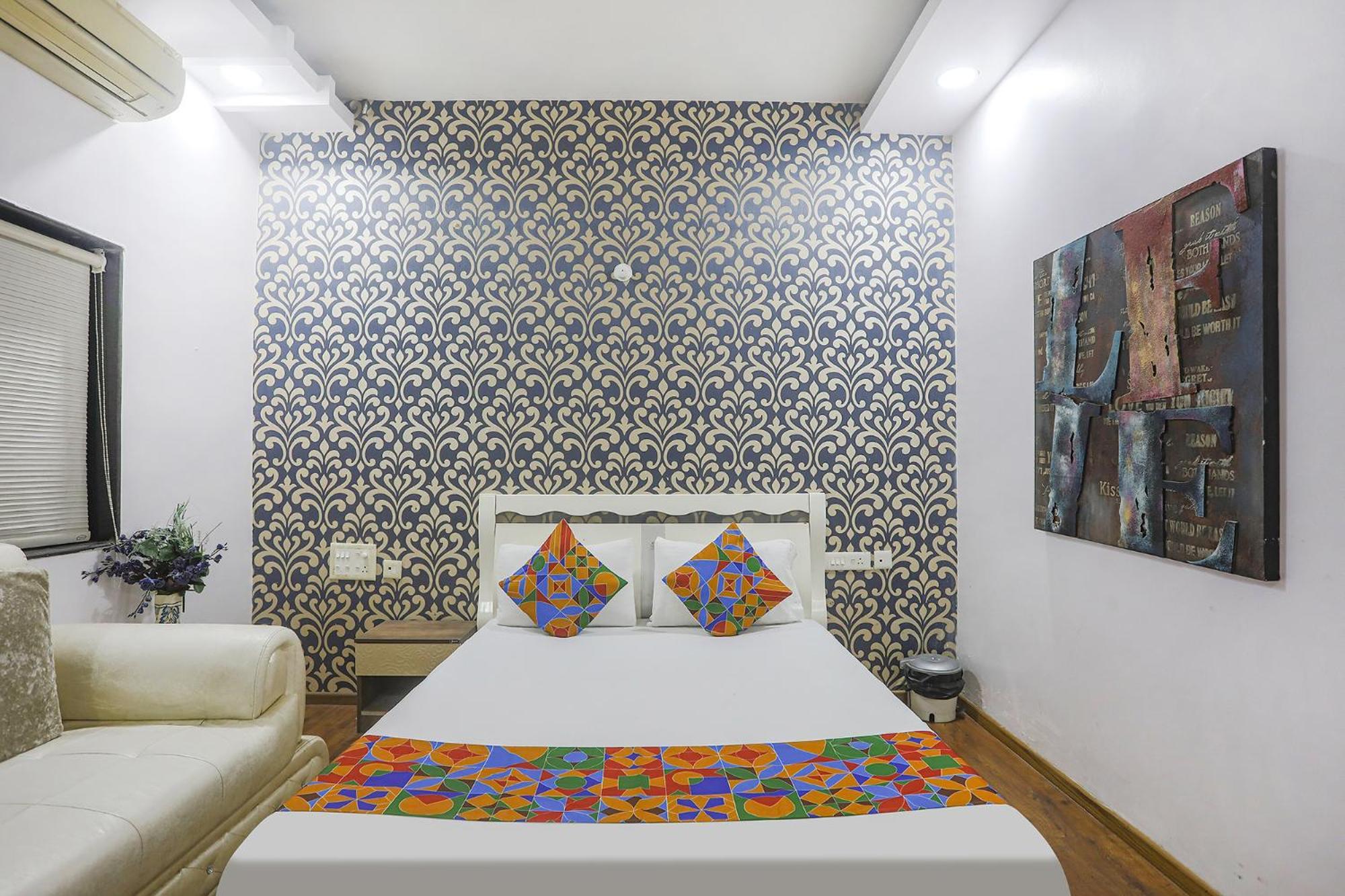 Fabhotel Classic Hotel 3*
