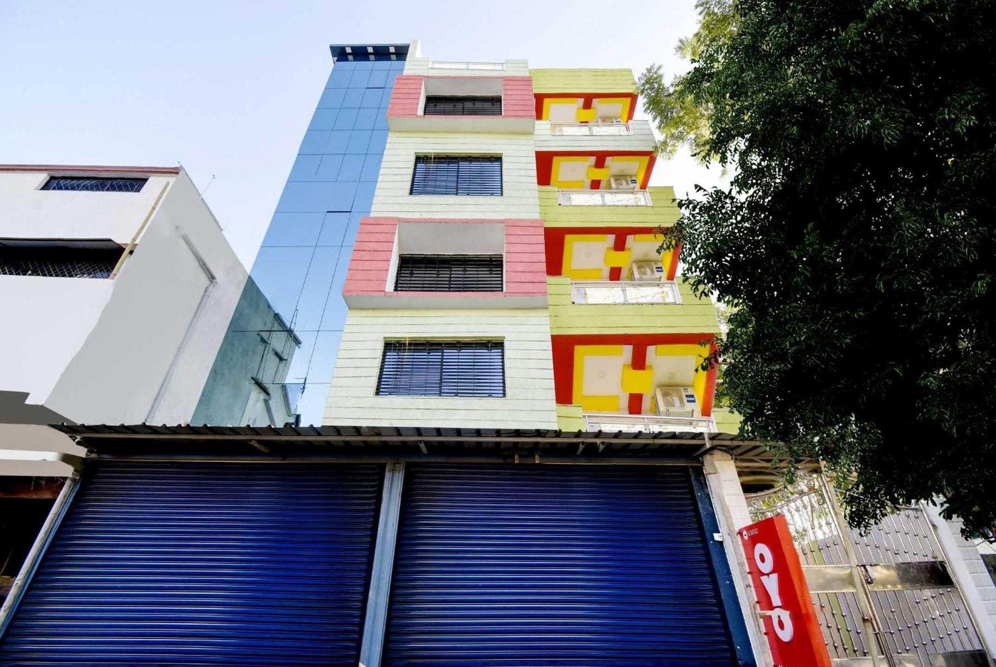 Oyo Flagship Mariyam Service