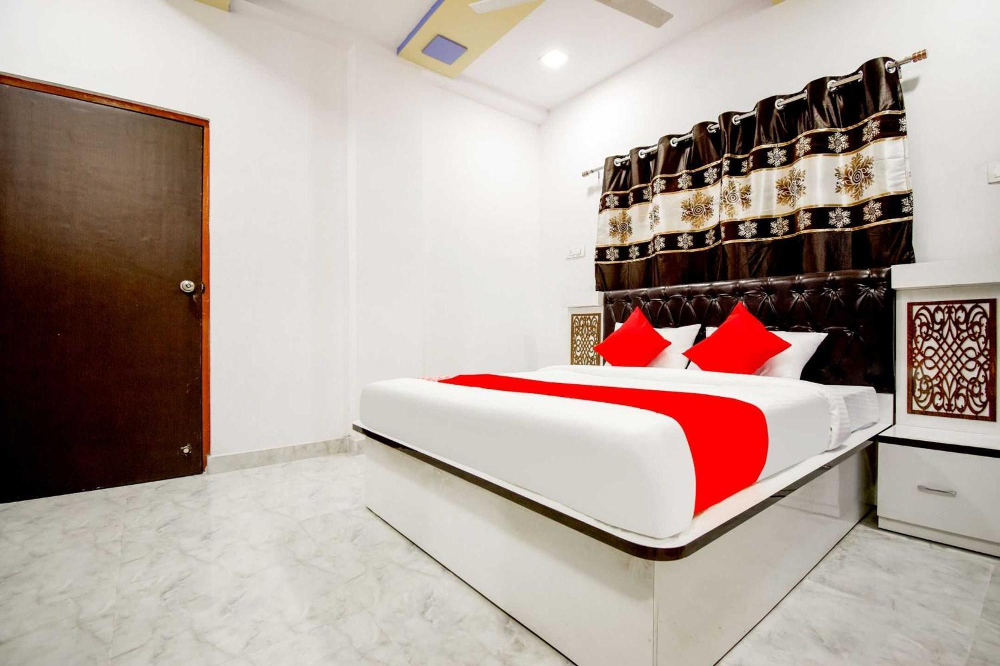Oyo Flagship Mariyam Service 3*