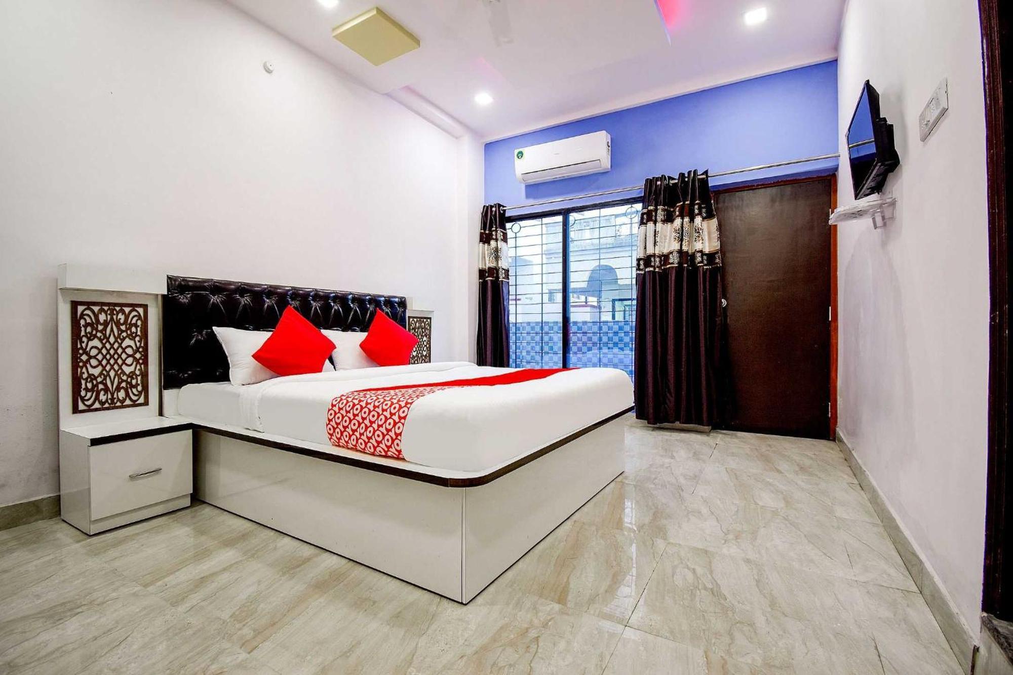 Oyo Flagship Mariyam Service Hotel 3*