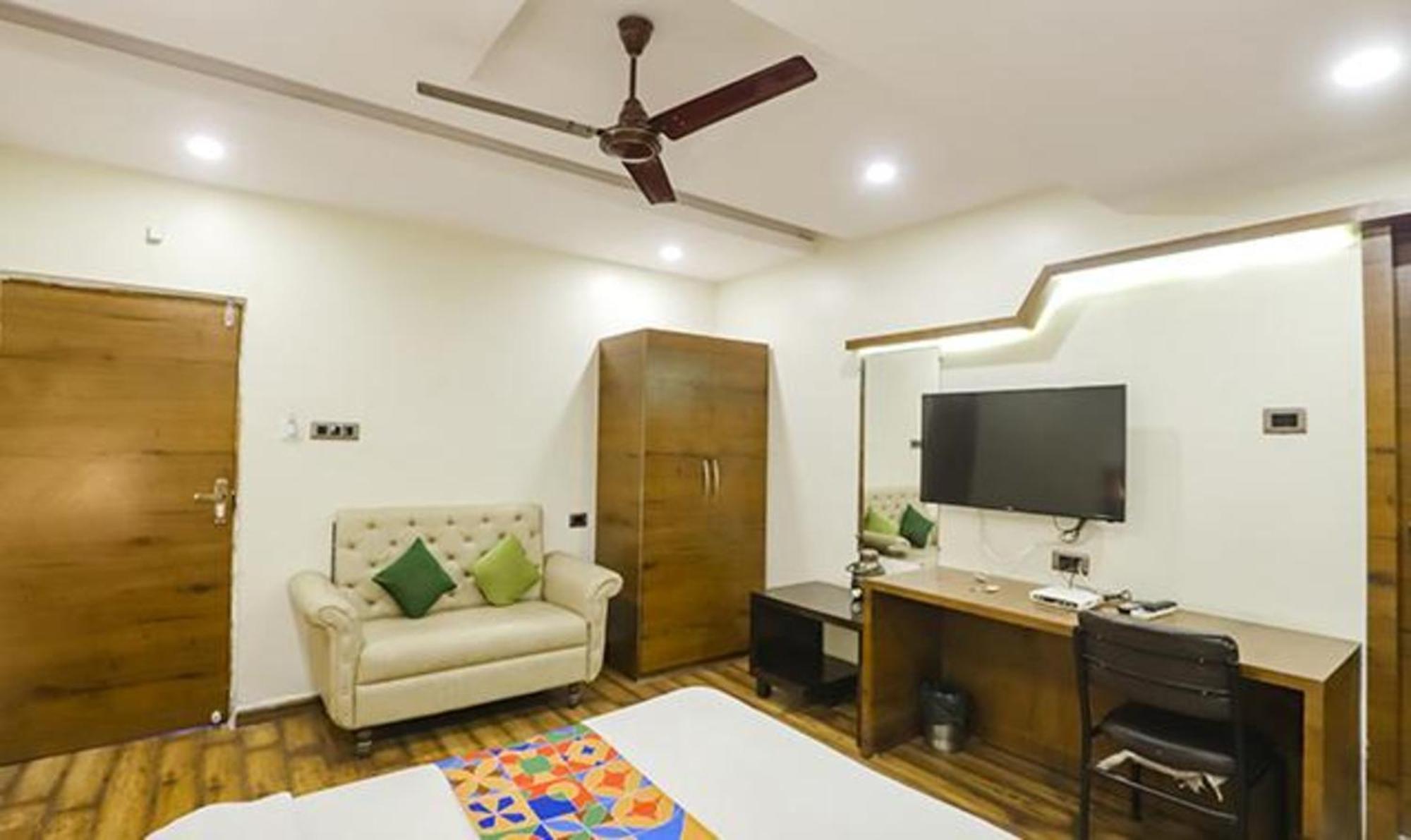 Fabhotel Parashar Nagpur